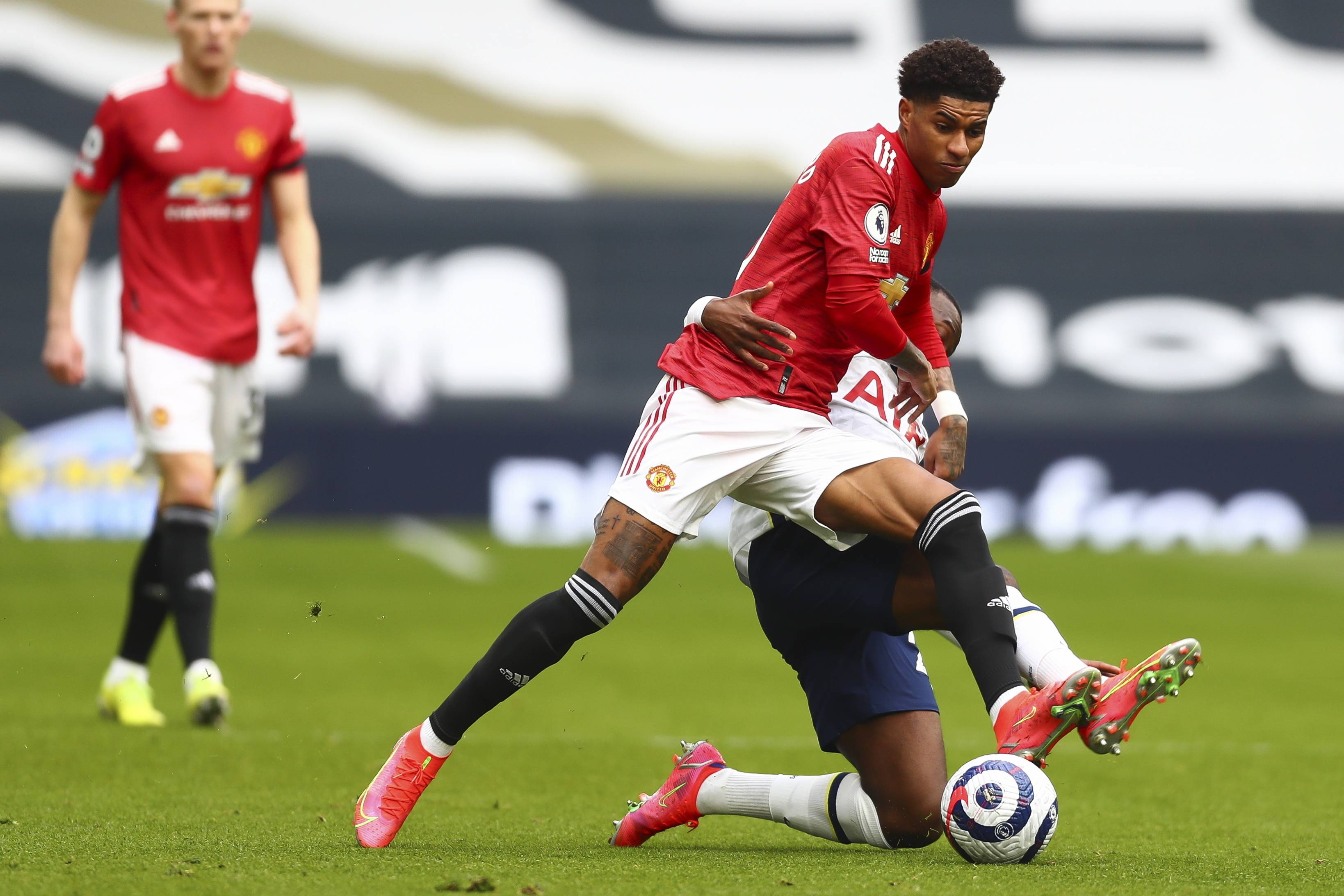 入转会市场 入转会市场